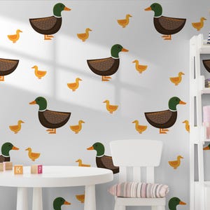 Wandtattoo „Kleine Ente Mit Schleife“ - 30 Farben, 3 Größen, Konturgeschnitten, Rückstandsfrei Entfernbar
