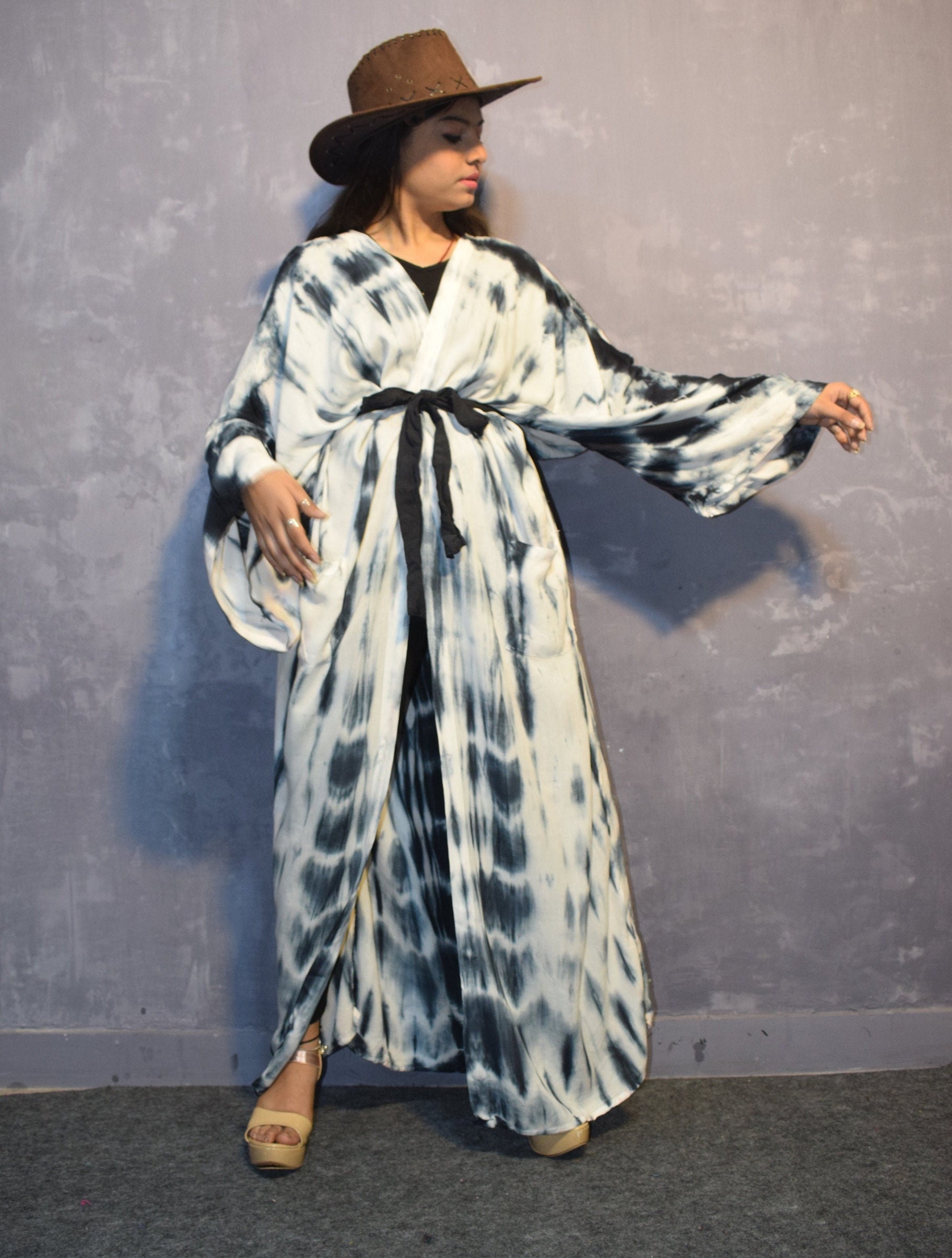 pink and blue dress women Dainty pink A-line maxi dress with blue-flowered pattern, Glow-Up XXL / 12 / Pink-Blue