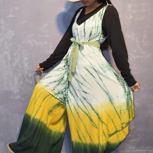 Batik-Overall aus Viskose: Weites Bein im Palazzo-Stil, große Größe