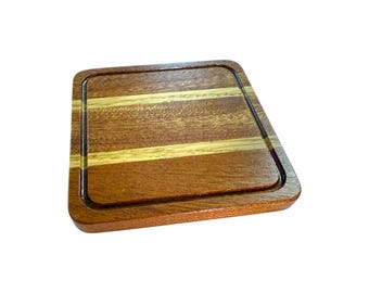 WOODEN COASTER SET with groove.
