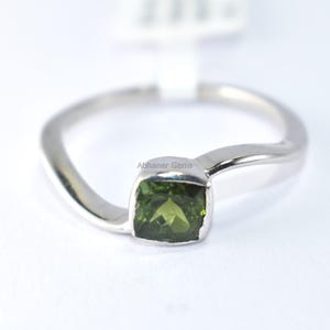Natural Green Tourmaline ring - 925 Sterling silver ring - Handmade traditional jewelry