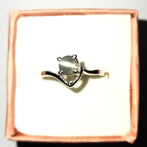 Beautiful light effect shiny Chrysoberyl cat’s eye solid 925 sterling silver ring