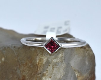 Red Ruby Ring Sterling Silver Ring Gemstone Engagement Ring For Women- Dainty Promise Ring July Birthstone Anniversary Birthday Gift For Her