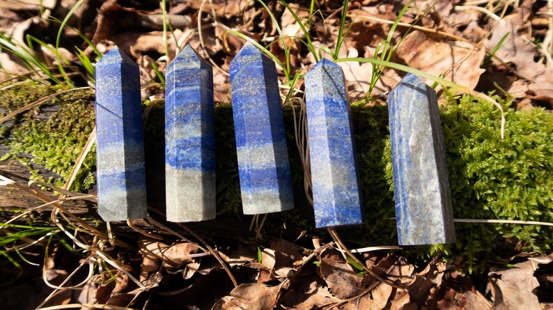 Naturligt lapis lazuli-torn, obelisk, reiki-laddning, meditationskristall, högkvalitativ naturlig punkt, blå dekoration bild 9