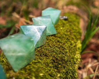 Green Fluorite Octahedron, Polished, Diamond Shape, Energy Gemstone, Healing and Natural, Home Decor, Reiki
