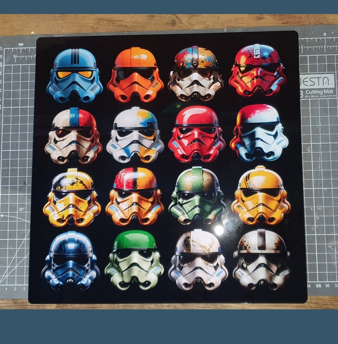 ストームトルーパーヘルメットのポップアート：スターウォーズメタル