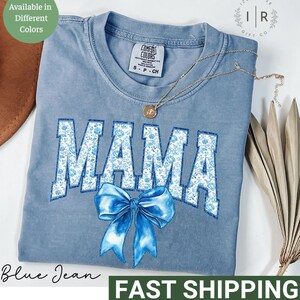 Toile Mama Blue Bow Tshirt Mothers Day Gift, Chinoiserie Mama Shirt, Girly Aesthetic Gift For Mom, Cute Mom Shirt, Bow Cool Mom Shirt
