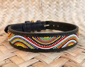 Personalisiertes Hundehalsband aus Leder: Massai Tribal Style, personalisierter Haustier Name