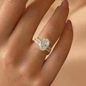 Oval Cut Lab Grown Diamond Solitaire Engagement Ring Set, Matching Round Diamond Wedding Band 14k Yellow Gold IGI Certified