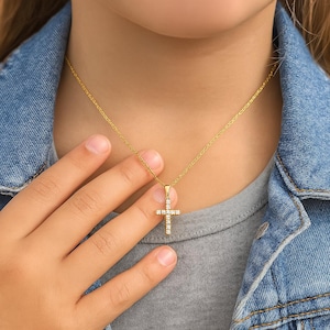 Diamond Cross Necklace / 14k Gold Diamond Cross Necklace / Diamond Cross Pendant / 14k White Gold Diamond Necklace / Communion Gift