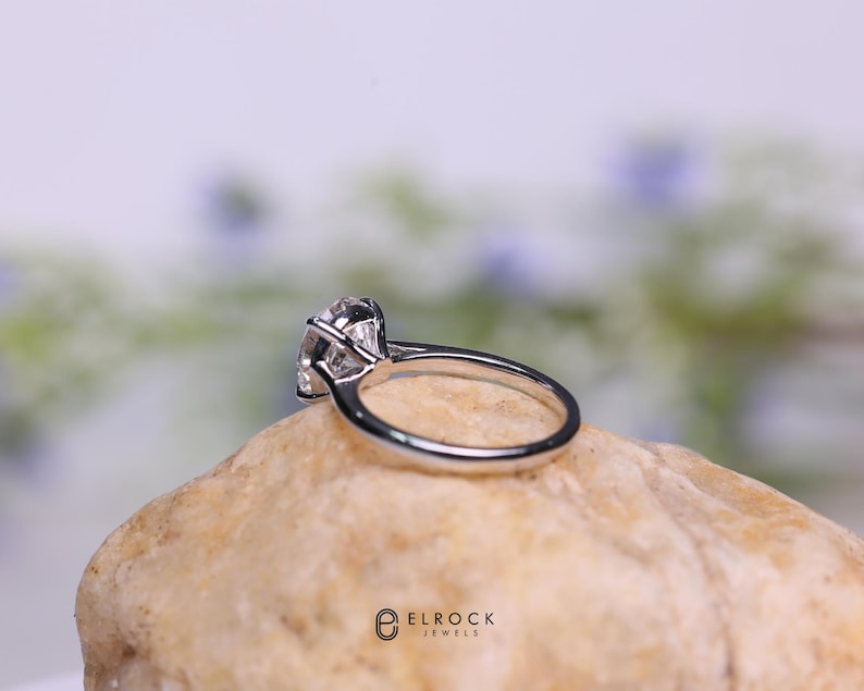 Round Lab Grown Diamond Engagement Ring 1–4 CT IGI Certified 14K 18K Gold Solitaire Investment Ring