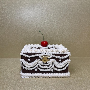 Brown Fake Cake Box