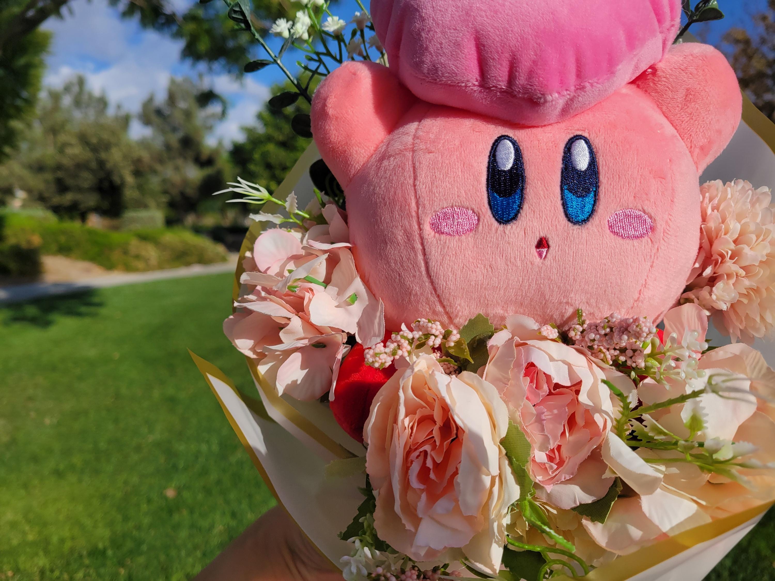 大きなカービーの花束、限定版の花束、造花の花束、人形の花束
