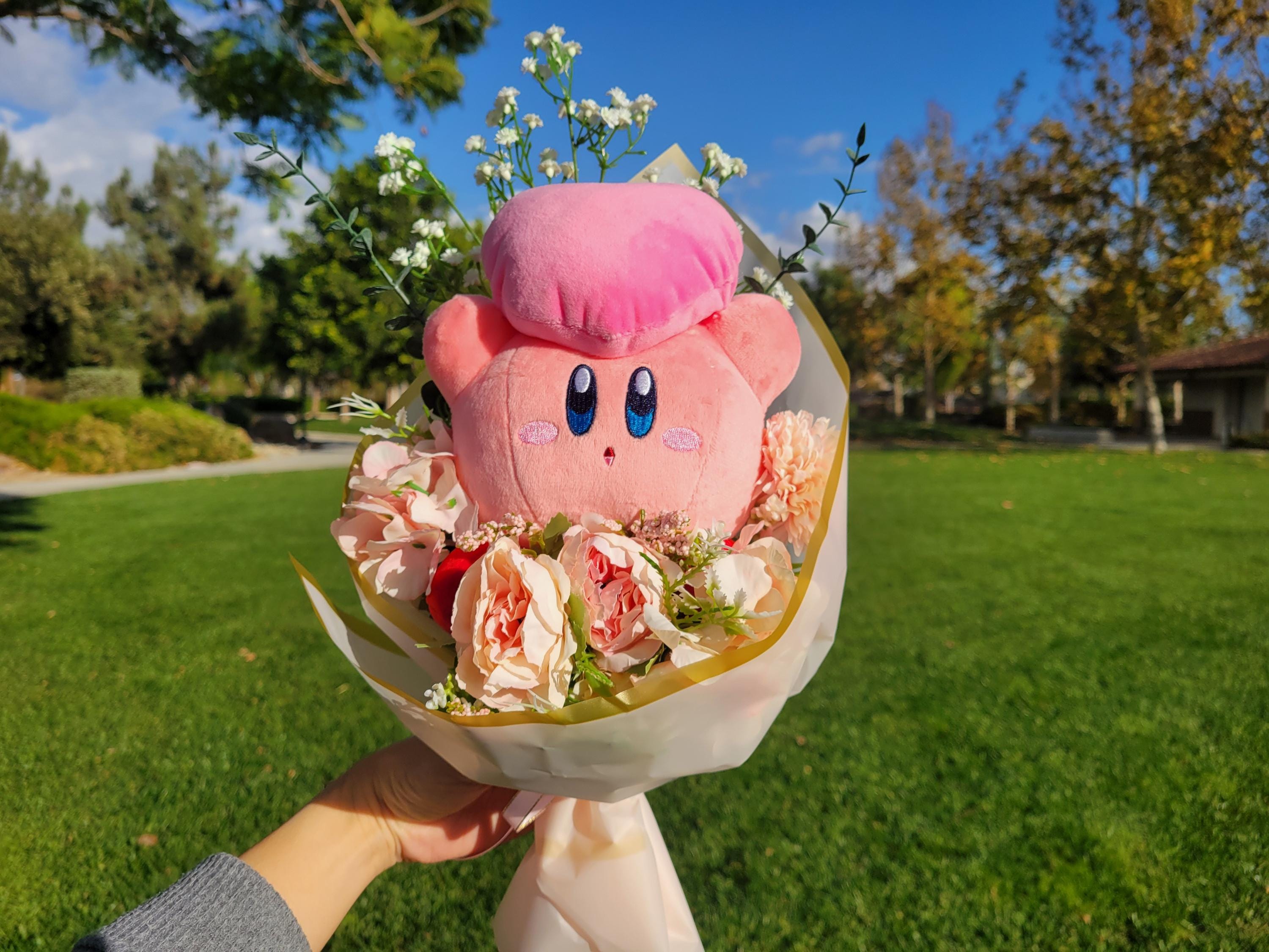 大きなカービーの花束、限定版の花束、造花の花束、人形の花束