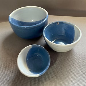 Small Nesting Bowls perfect for measuring ingredients when cooking Blue