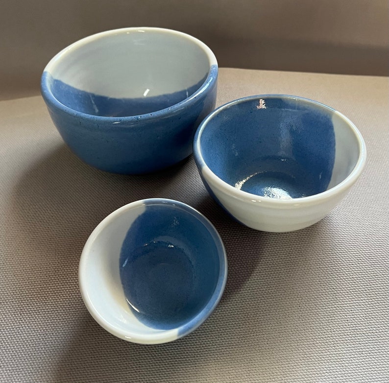 Small Nesting Bowls perfect for measuring ingredients when cooking Blue