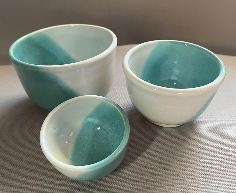 Small Nesting Bowls perfect for measuring ingredients when cooking Sea foam green