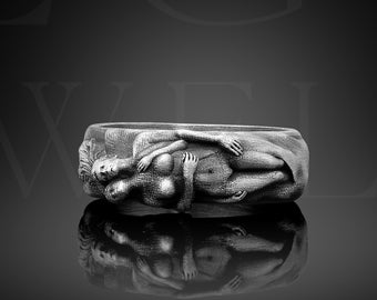 Sterling Silver Couple Hugging Ring, Unique Lover's Band