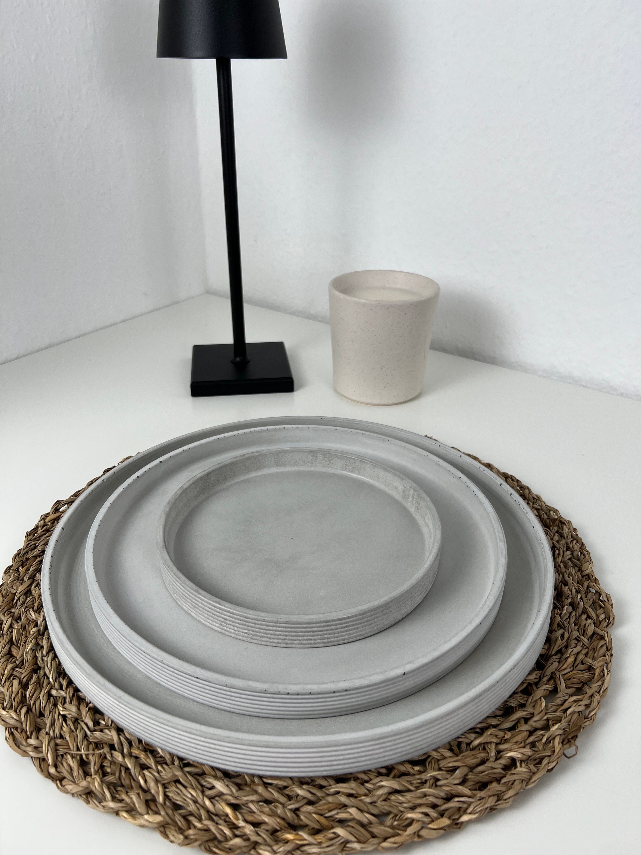 Concrete tray | Decorative plate | Storage plate | Decorative bowl | Decorative tray | Decorative plate | Jewelry tray | Round with horizontal stripes