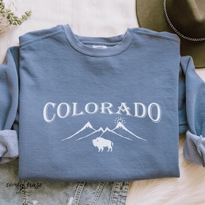 Colorado Sweatshirt, Colorado crewneck, Colorado embroidery, Colorado gift, Colorado state crew; Gift for Her; Comfort Colors
