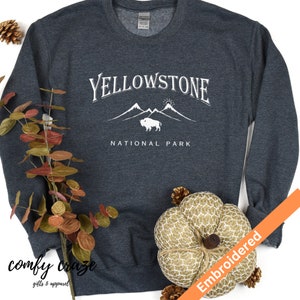 Custom Embroidered Yellowstone National Park Vintage Crewneck Sweatshirt, Unisex design, Perfect Gift, Dad Gift, Girl gift