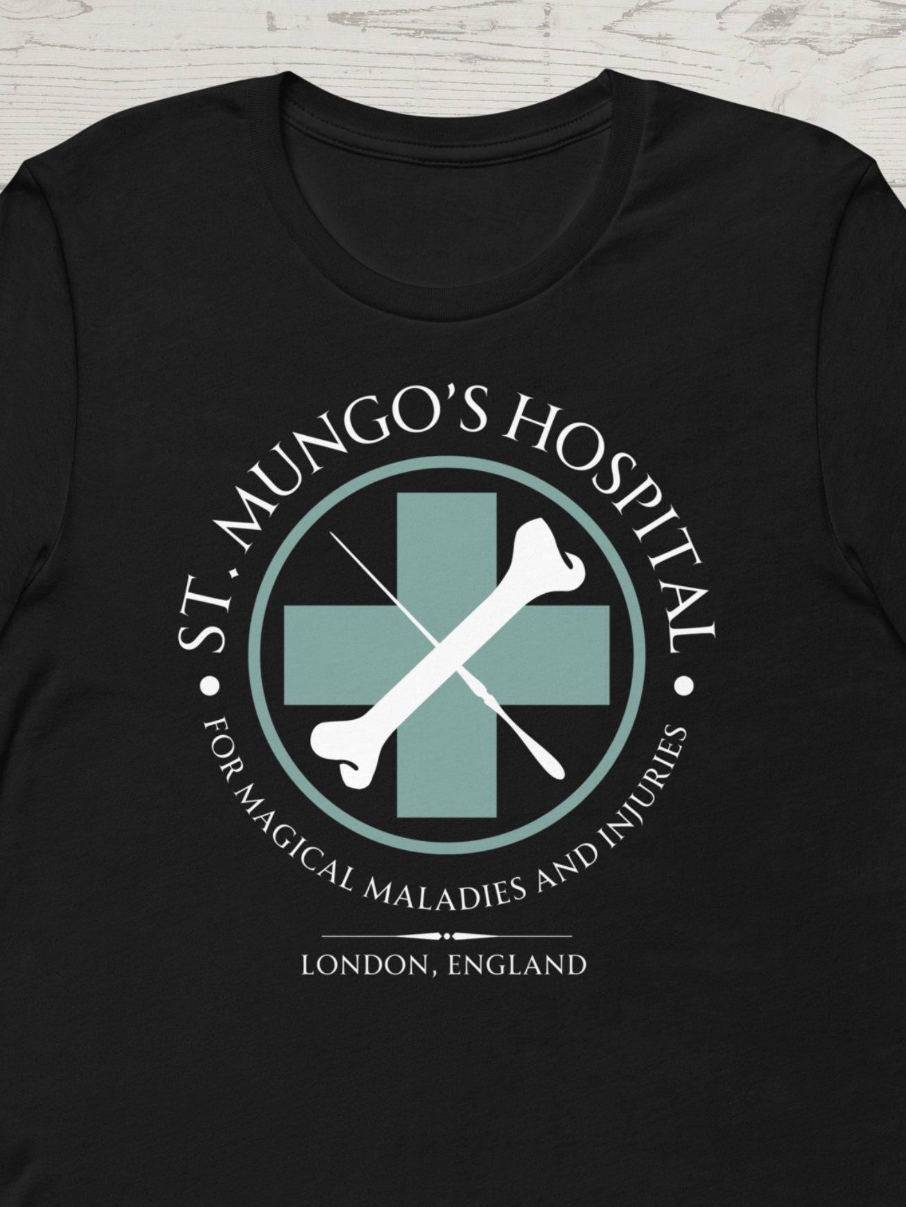 St. Mungos Krankenhaus für magische Krankheiten und Verletzungen Unisex T-Shirt
