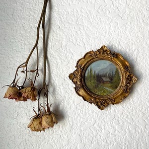 rundes runde Goldrahmen Ölgemälde Druck Kabine im Wald Wald Wald Vintage Landschaft Gold Bilderrahmen für den Bauernhaus Stil Malerei