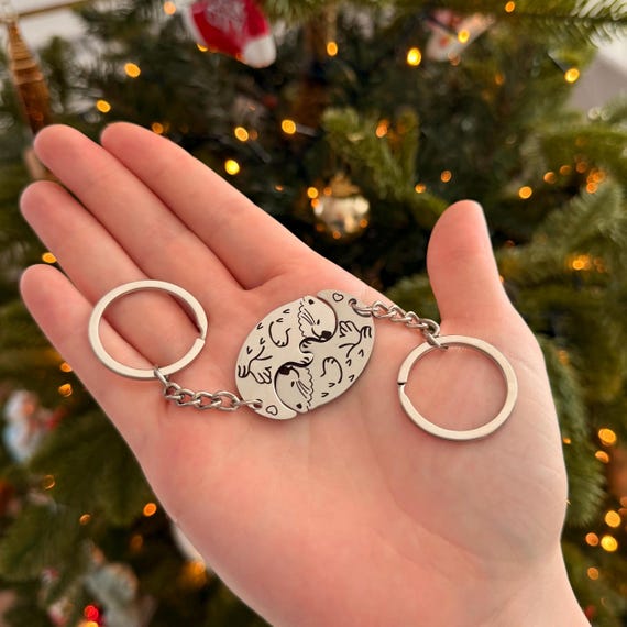 Romantic Interlocking Sea Otter Keychains - Valentines Day / Birthday Present / Friendship / Christmas