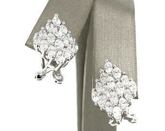 18KT and Diamonds Earring Pair
