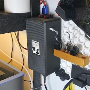 DC Breaker Box: Modulares Power Panel für Makerspace - 12V/24V System