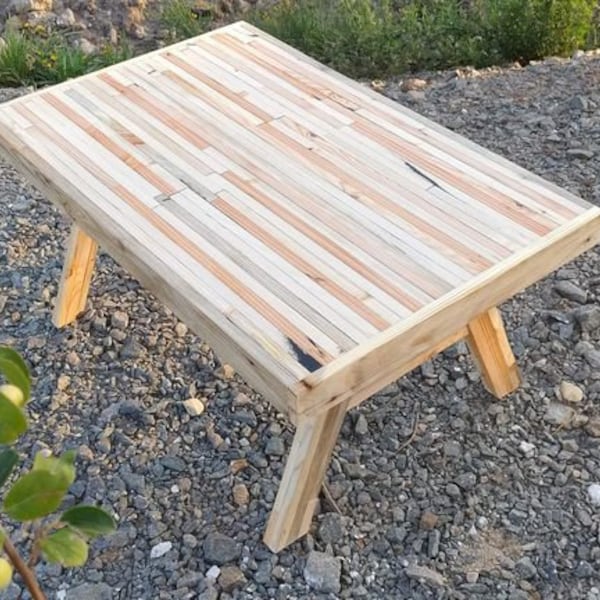 Table basse en bois 100% recyclé