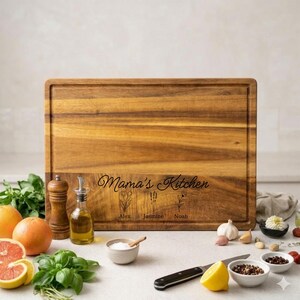 Personalized Mom’s Kitchen Cutting Board, Birth Flower Cutting Board, Engraved Bamboo Board with Kids Names, Mother’s Day Gift
