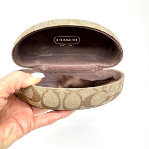 Coach Signature Hard Sunglasses Case – Brown/beige “C  display picture 1