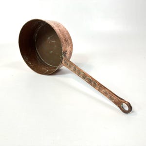 Mid Century hammered copper saucepan – Scandinavian cookware with floral handle – rustic country kitchen pot