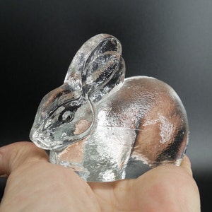 Vintage art glass rabbit - vintage animal figurine paperweight made in sweden 1970