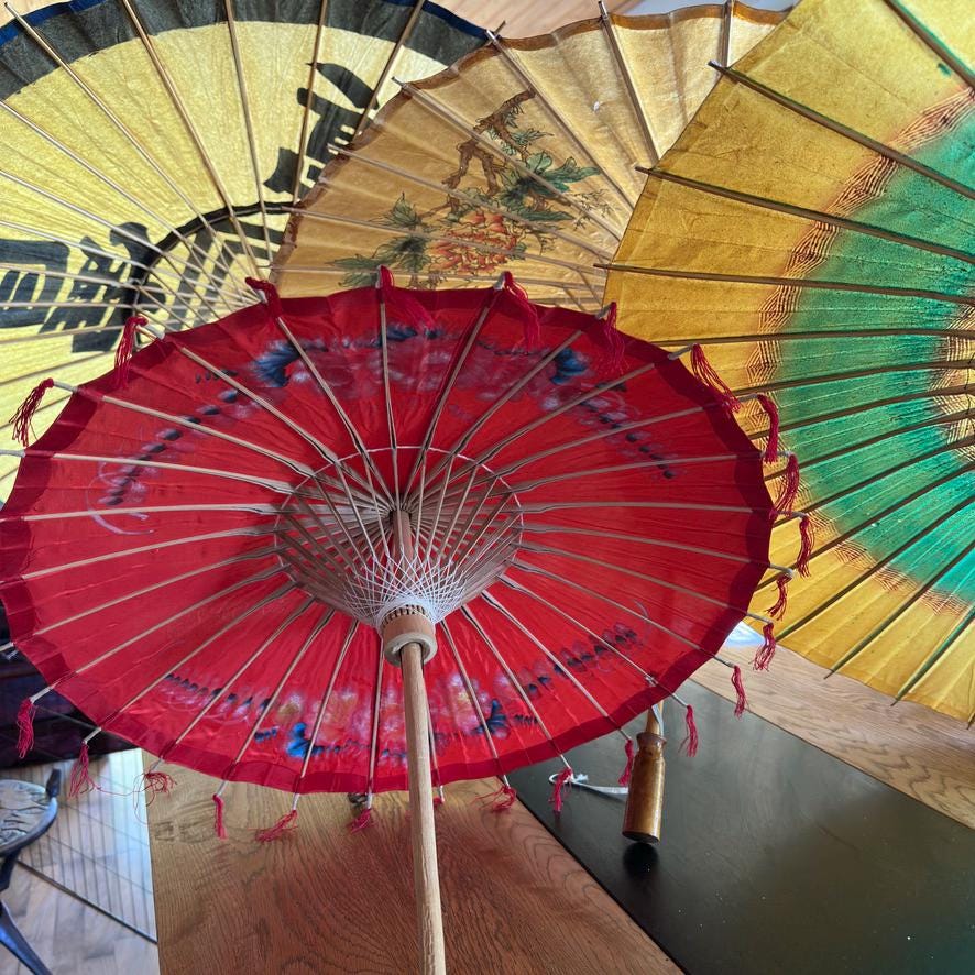 Vintage Japanese Wagasa Parasol – Traditional Handmade Bamboo & Paper Umbrella with Kanji Motif – Oriental Sunshade or Display Decor