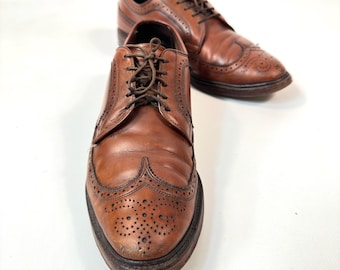 VTG Allen Edmonds 9157 Macneil Brown Pebbled Leather Wingtip