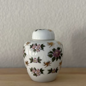 Floral Japanese Spice Jar