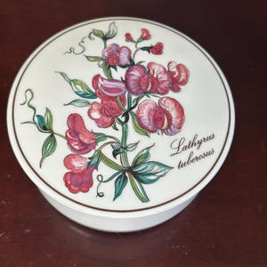 Collection of Jewelry/Trinket Boxes - Different sizes