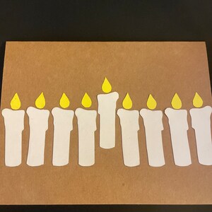 Carte Hannukah faite main - Design Menorah | Blanc à l'intérieur | 5 x 7 po. | Enveloppe incluse