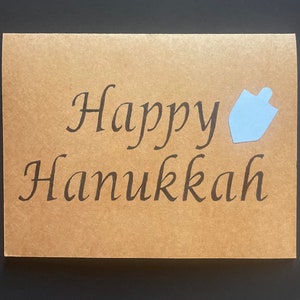 Carte Hanoukka faite main - Dreidel Design | Blanc à l'intérieur | 5 x 7 po. | Enveloppe incluse