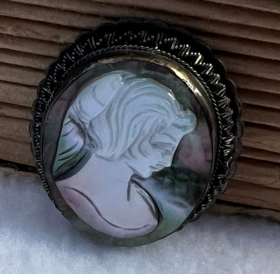 Victorian Silver Hand-carved Abalone Cameo Pin Br… - image 5