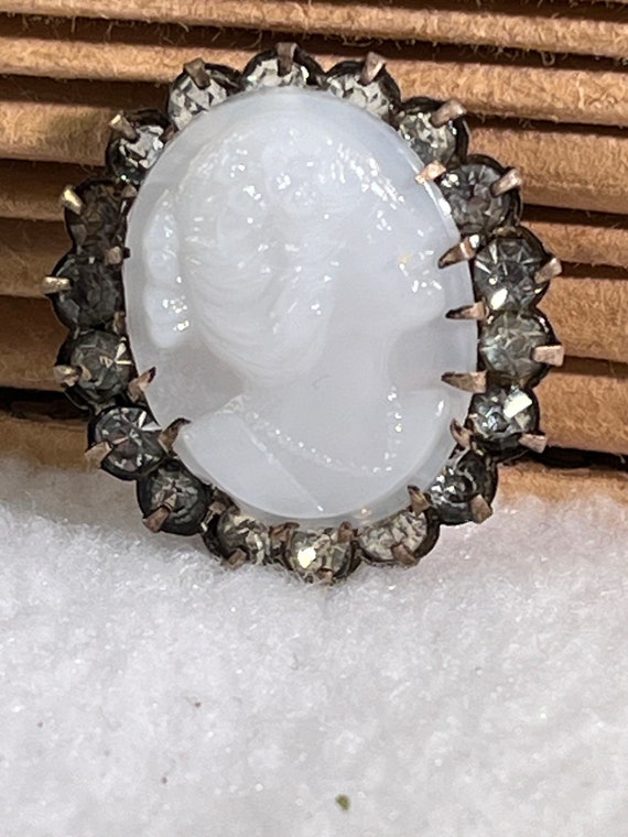 1800’s Milk Glass Cameo surrounded by brilliant c… - image 5