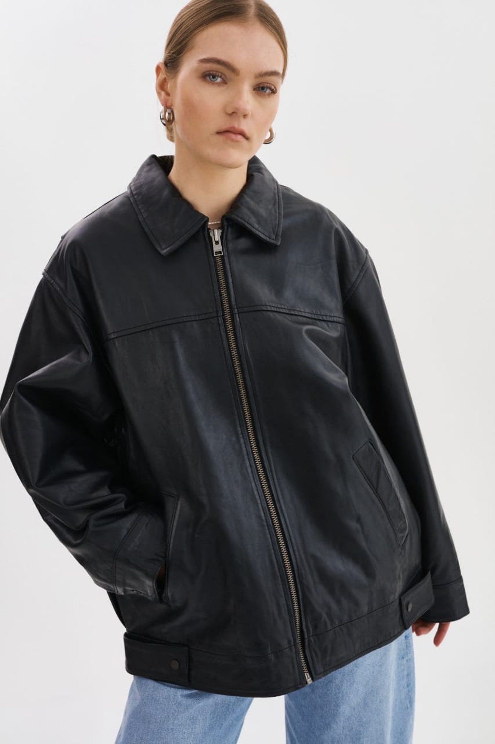 Women's Black Oversized Vintage Leather Jacket