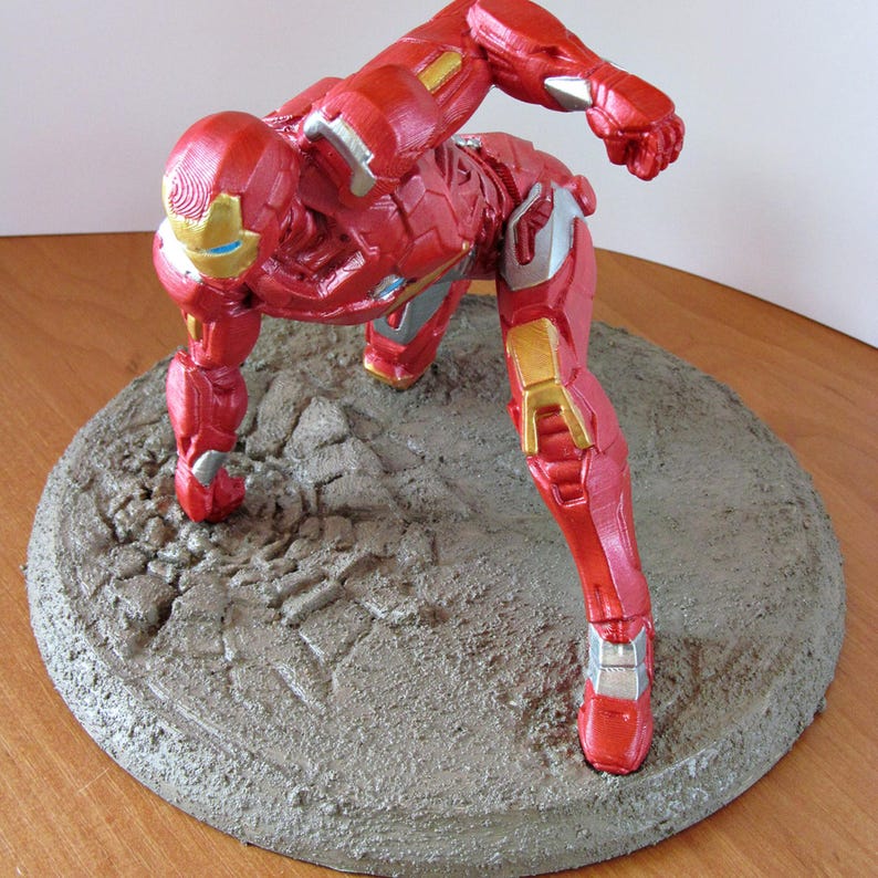 Superheld Rüstung STL Landung Pose Figur 200 mm Iron Man Stil 3D druckbare Modell Download Bild 3