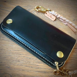 Trucker wallet 003 • premium green pull up leather • long biker wallet • vertical bifold wallet • hand cut, stitched and finished