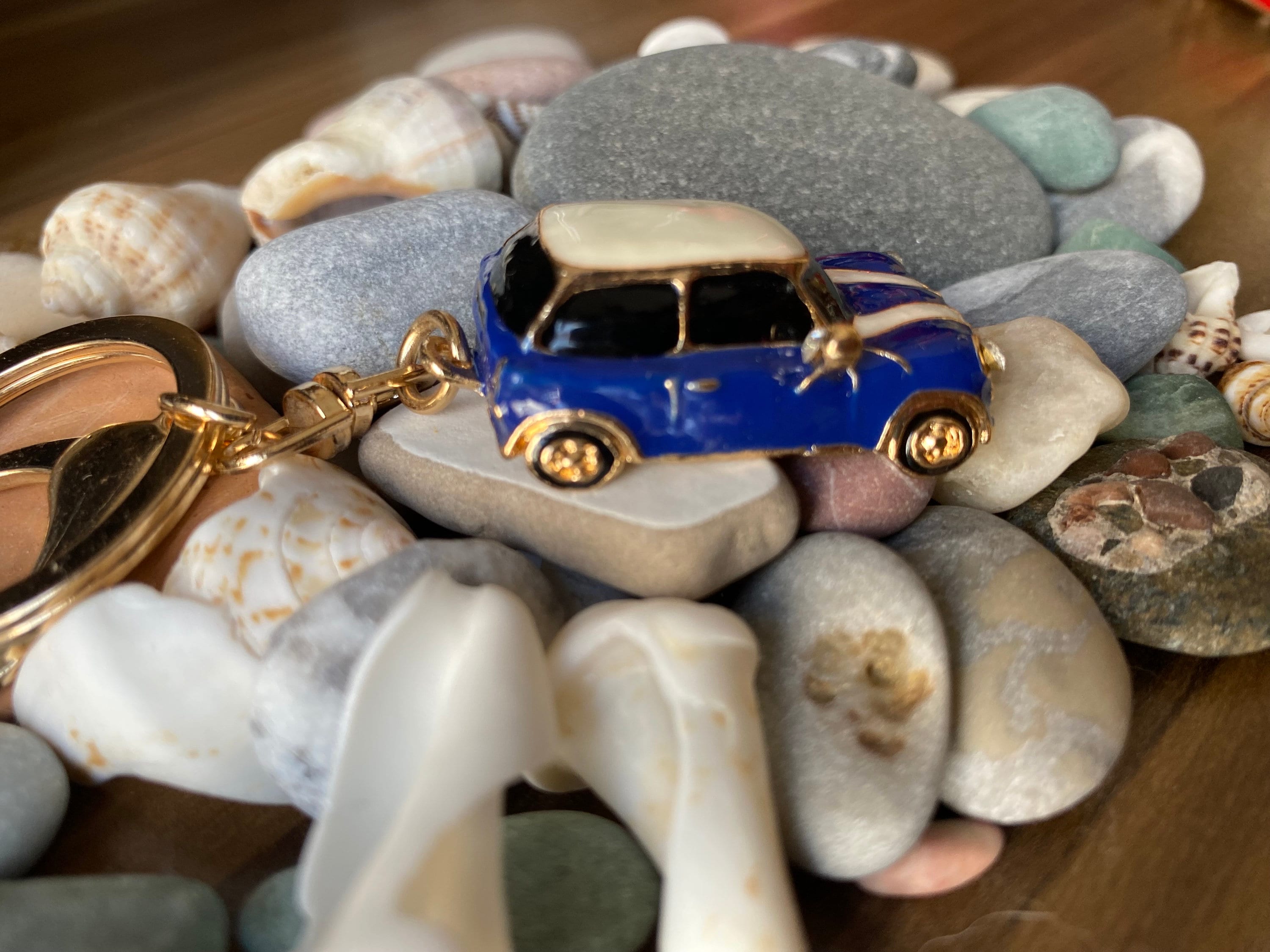 BIHEE Auto Schlüsselanhänger Fiat 500 - Metall Miniatur In 7 Farben