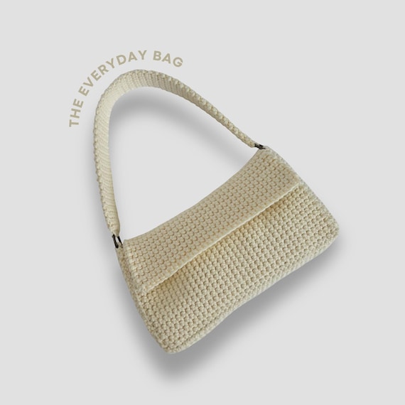 CROCHET BAG PATTERN - The Everyday Crochet Bag - crochet shoulder bag pattern - crochet bag with flap