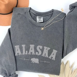 Alaska Sweatshirt, Alaska Sweatshirt for Women, Alaska Sweatshirt Women, State Sweatshirt, State Name Sweatshirt, Alaska Cruise Sweatshirt
