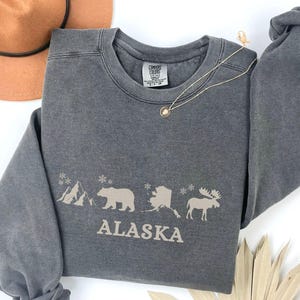 Alaska Sweatshirt, Alaska Sweatshirt for Women, Alaska Sweatshirt Women, State Sweatshirt, State Name Sweatshirt, Alaska Cruise Shirt